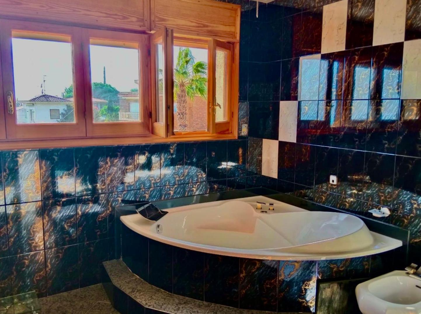 Вілла Preciosa Casa 2000 M2 Piscina Mar Barbacoa Felicidad Санта-Сусанна Екстер'єр фото